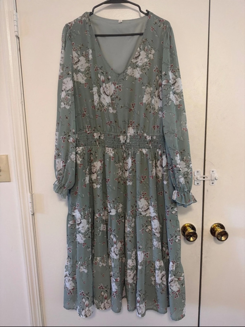 Women's Sage Floral Long Sleeve V-Neck Dress